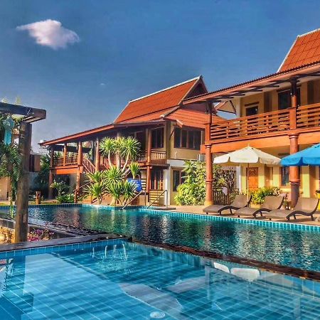 Mina Garden Villa Resort Chiang Mai Exterior foto